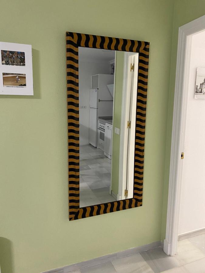 Apartamento céntrico “Los Pajaritos” con garaje. Jerez de la Frontera Esterno foto